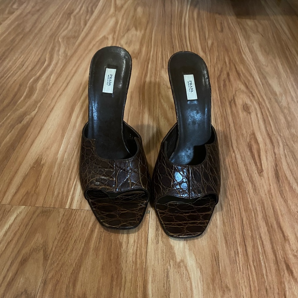 Prada Pumps